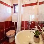 Crljen Apartment *